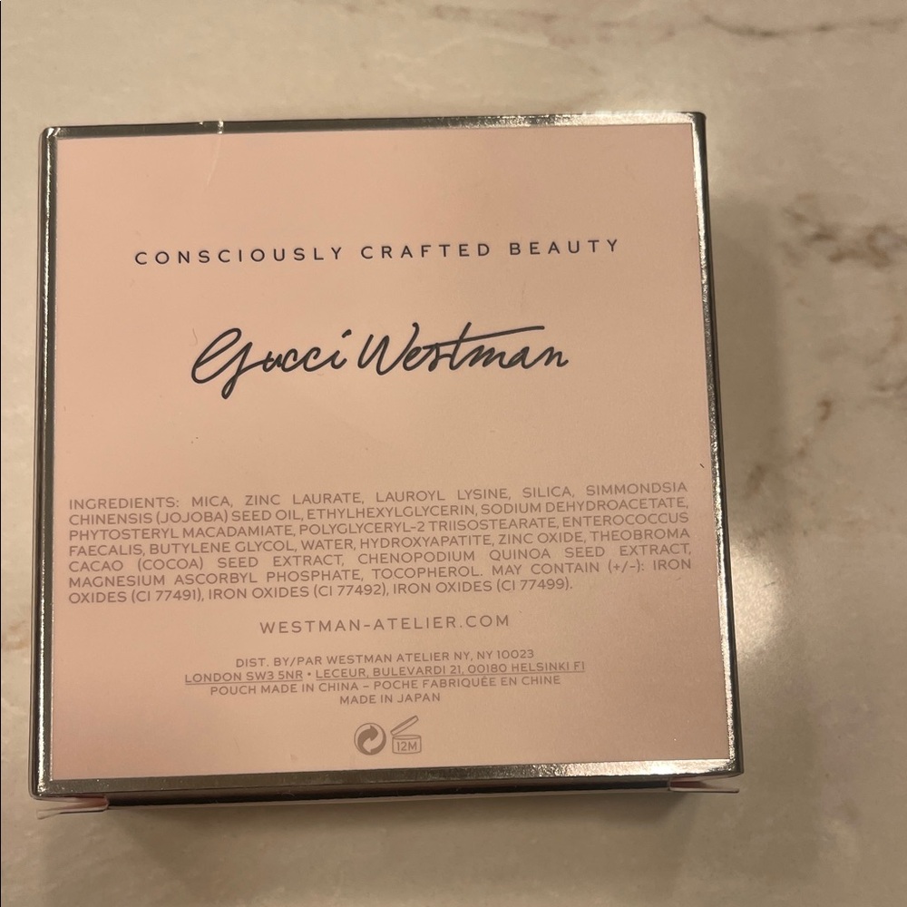 Westman Atelier Vital Pressed Skincare Powder - DUNE - Picture 2 of 5